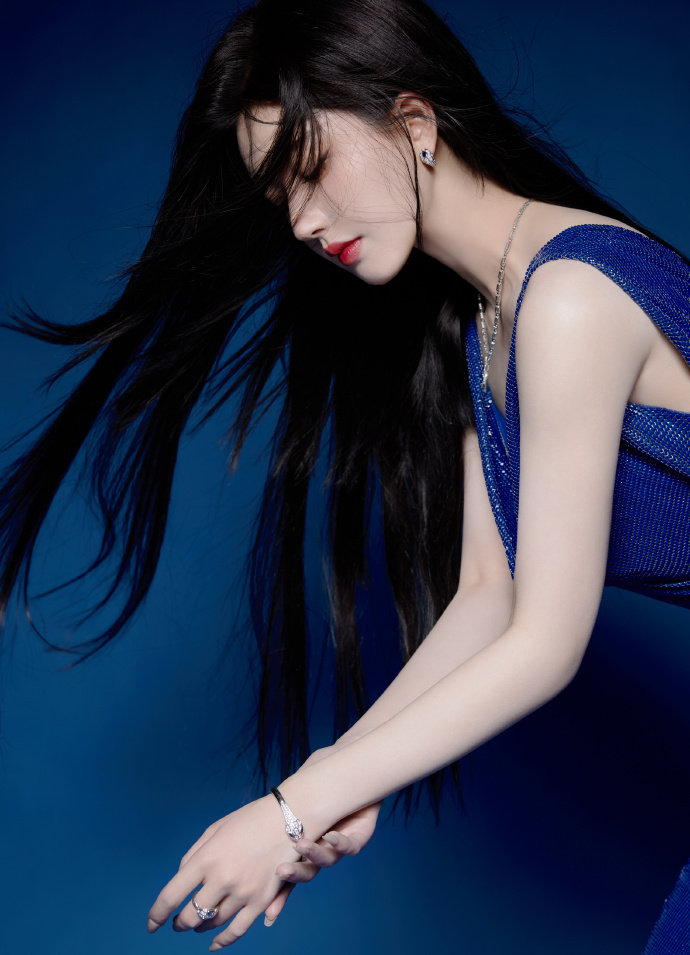 ）iosAndroid通用版APP最新版瓦力游戏试玩拿走不谢叫我雷锋观看（中国